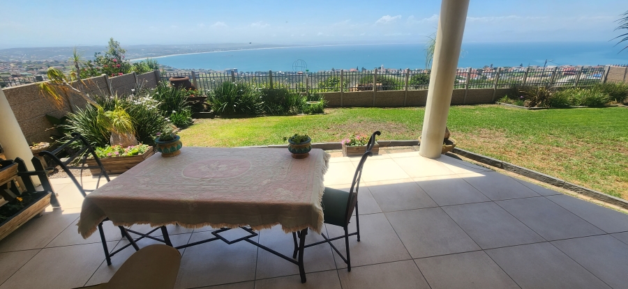 6 Bedroom Property for Sale in Da Nova Western Cape